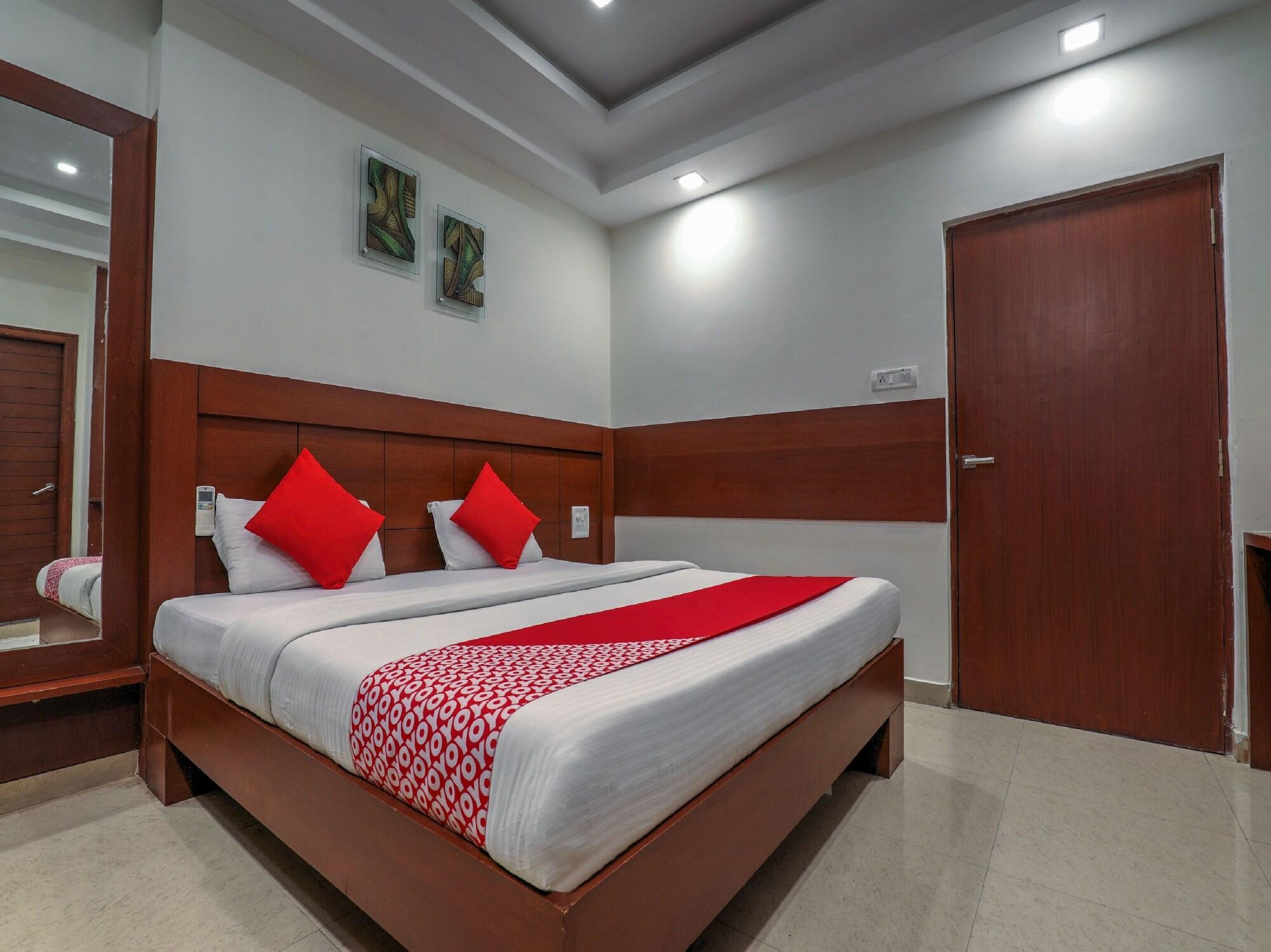 Treebo Trend Hotel Jp Plaza Nampally ไฮเดอราบัด ภายนอก รูปภาพ