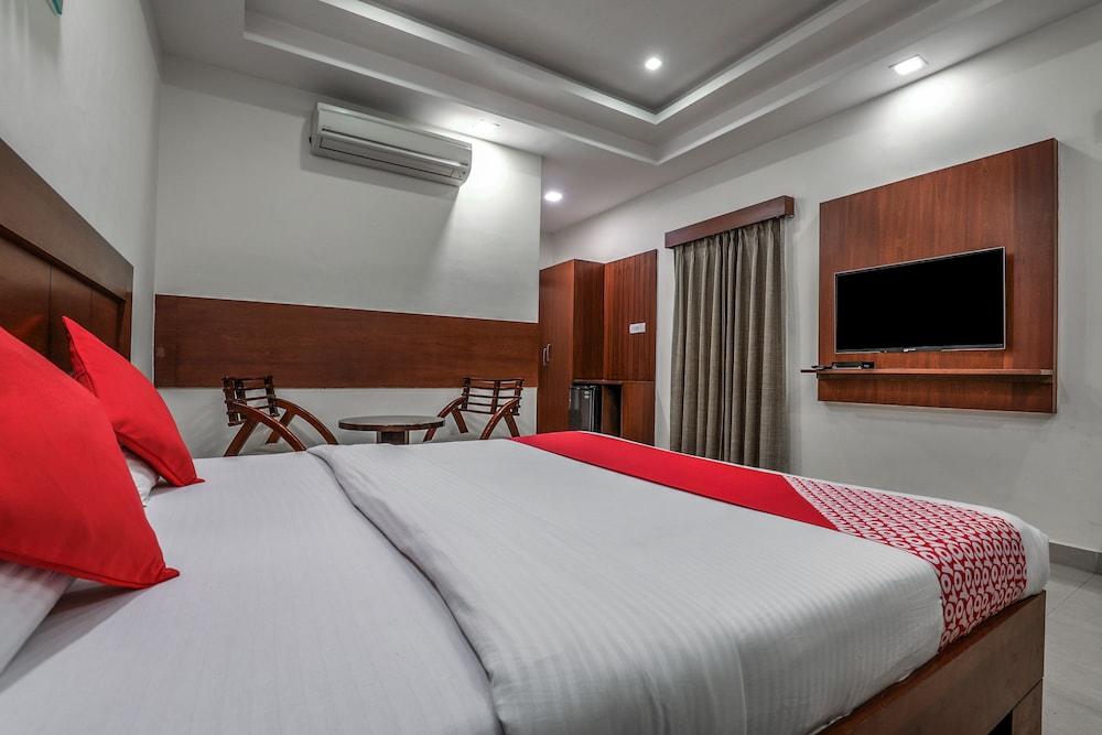 Treebo Trend Hotel Jp Plaza Nampally ไฮเดอราบัด ภายนอก รูปภาพ