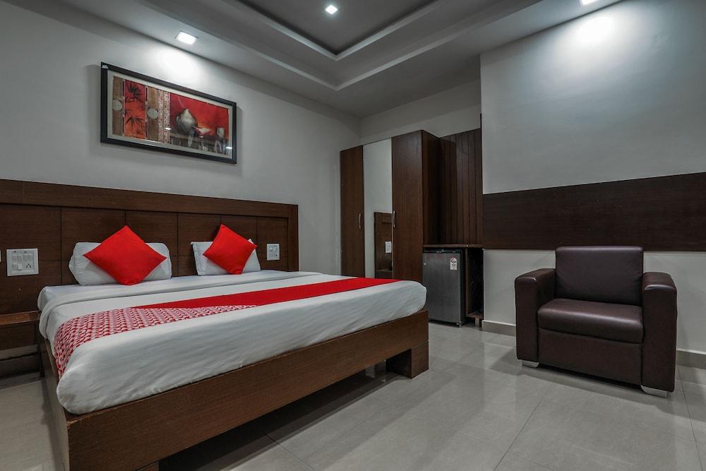Treebo Trend Hotel Jp Plaza Nampally ไฮเดอราบัด ภายนอก รูปภาพ