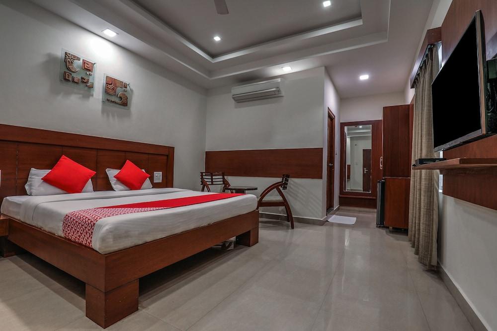 Treebo Trend Hotel Jp Plaza Nampally ไฮเดอราบัด ภายนอก รูปภาพ