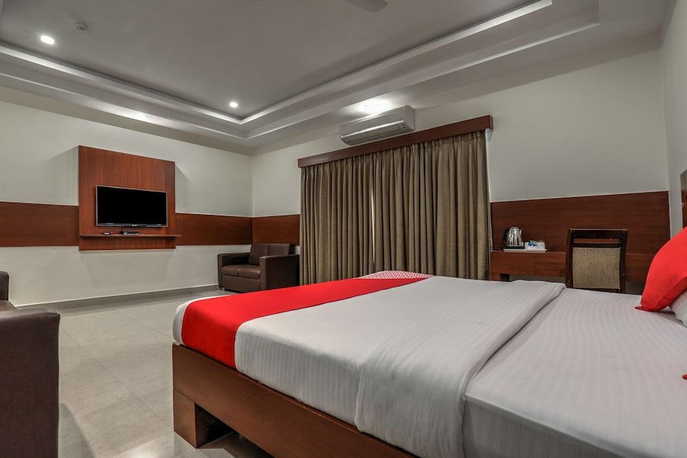 Treebo Trend Hotel Jp Plaza Nampally ไฮเดอราบัด ภายนอก รูปภาพ