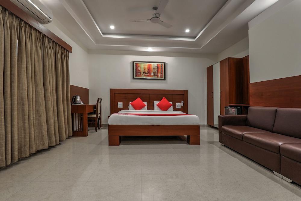 Treebo Trend Hotel Jp Plaza Nampally ไฮเดอราบัด ภายนอก รูปภาพ