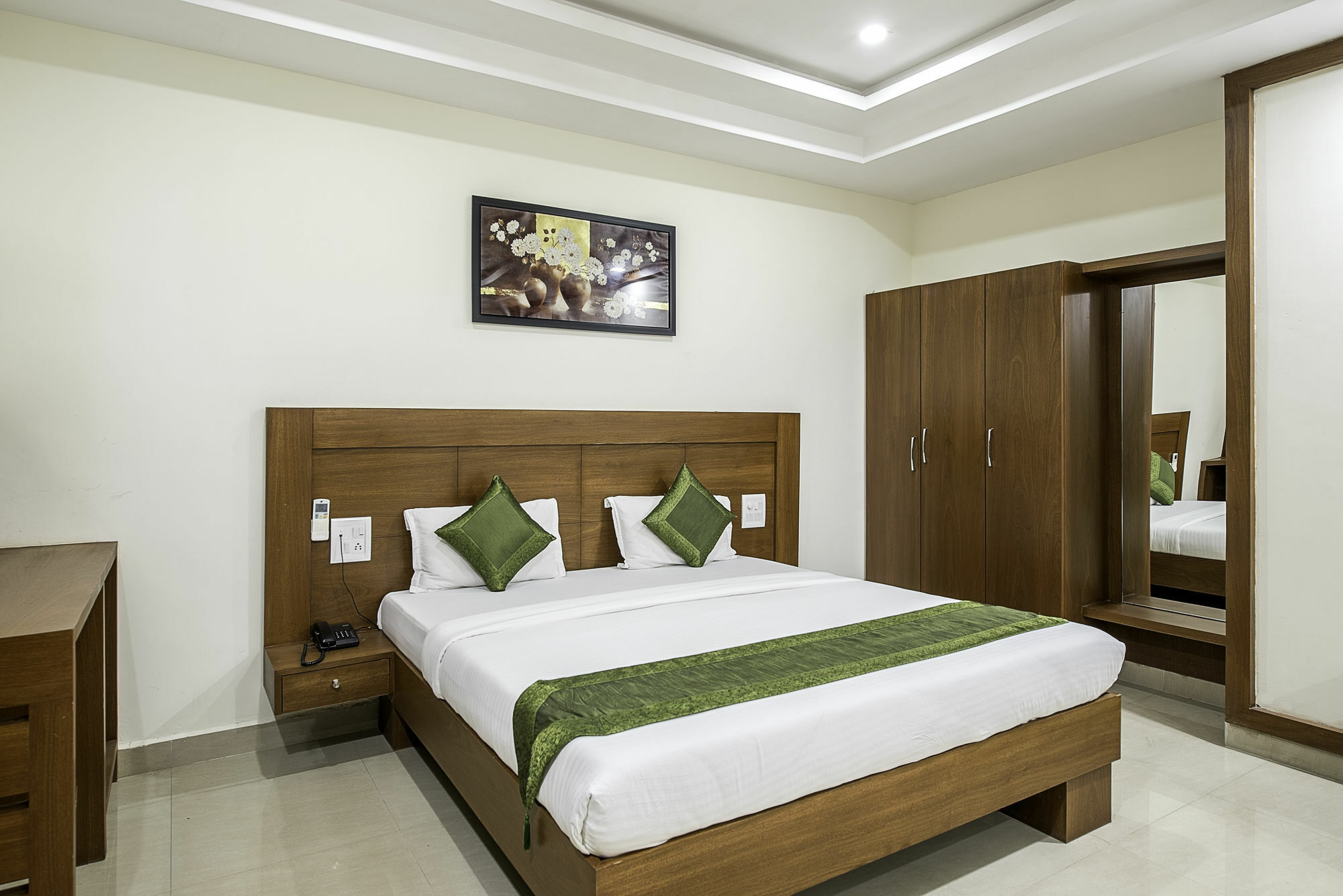 Treebo Trend Hotel Jp Plaza Nampally ไฮเดอราบัด ภายนอก รูปภาพ