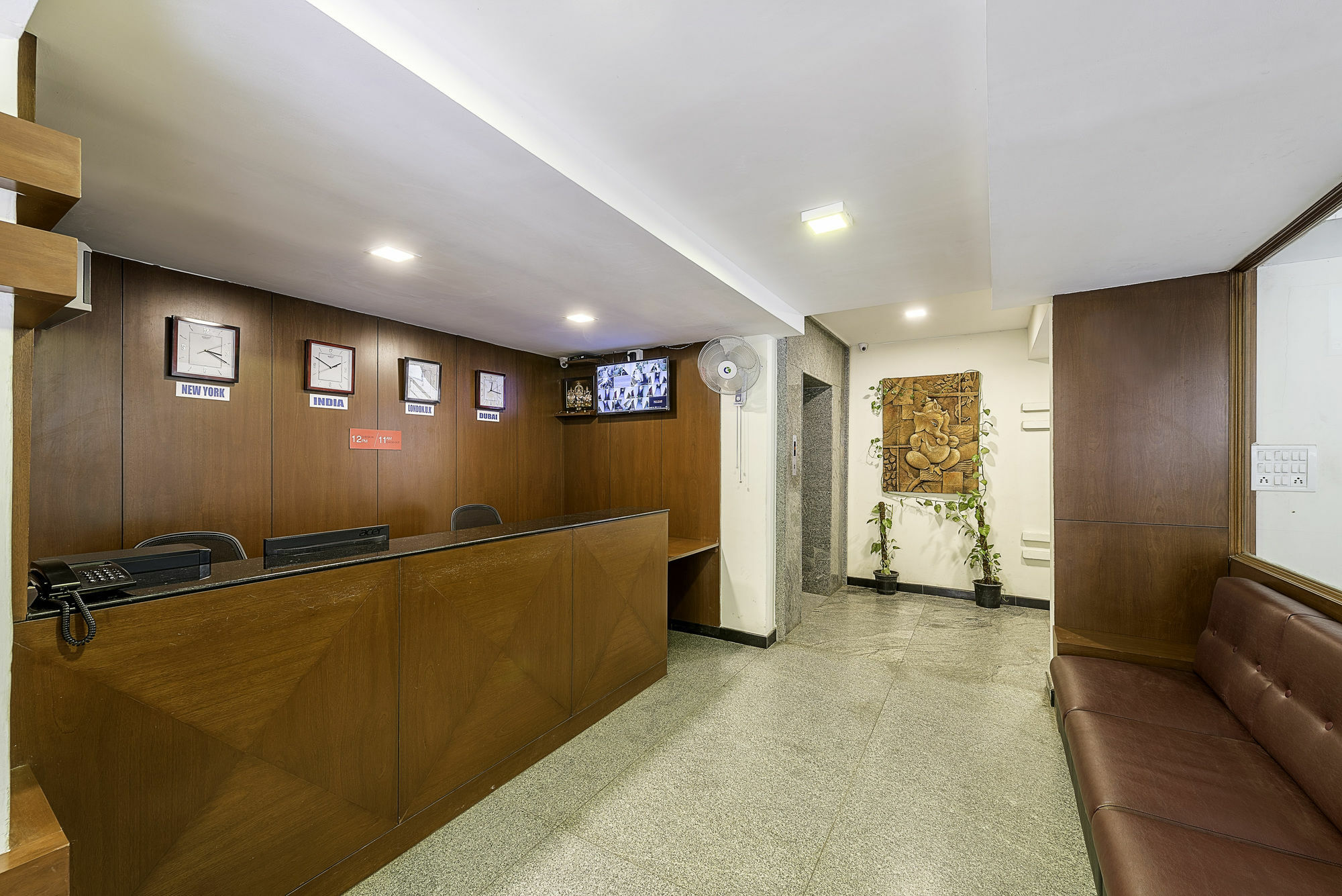 Treebo Trend Hotel Jp Plaza Nampally ไฮเดอราบัด ภายนอก รูปภาพ