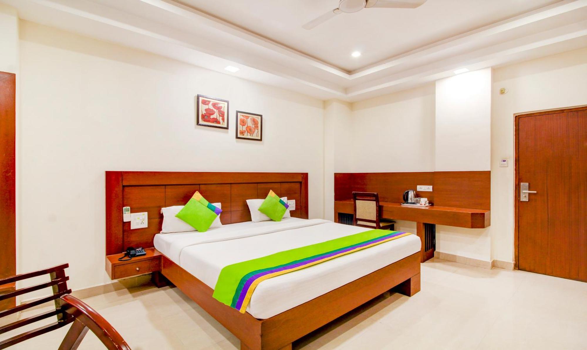 Treebo Trend Hotel Jp Plaza Nampally ไฮเดอราบัด ภายนอก รูปภาพ