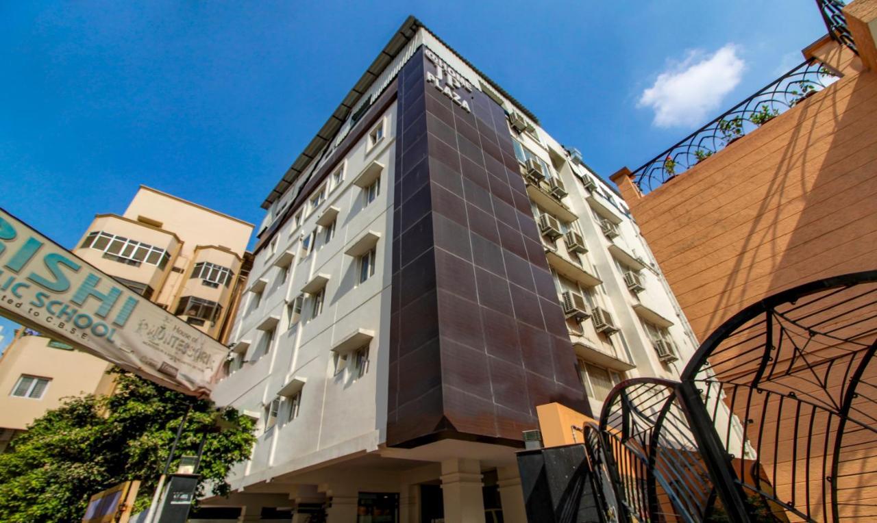 Treebo Trend Hotel Jp Plaza Nampally ไฮเดอราบัด ภายนอก รูปภาพ